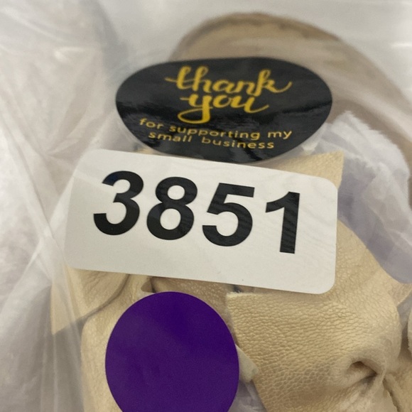 Clarks Cream Leather Metallic Coquette Sandal with Floral Embellishment Size 7.5 - Picture 12 of 12